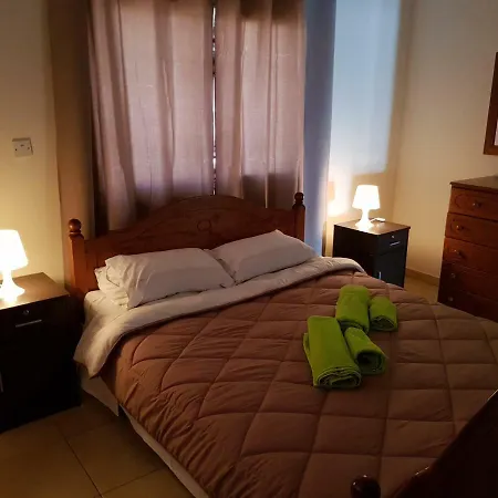 بيت للعطل Chryso Luxury House لارنكا